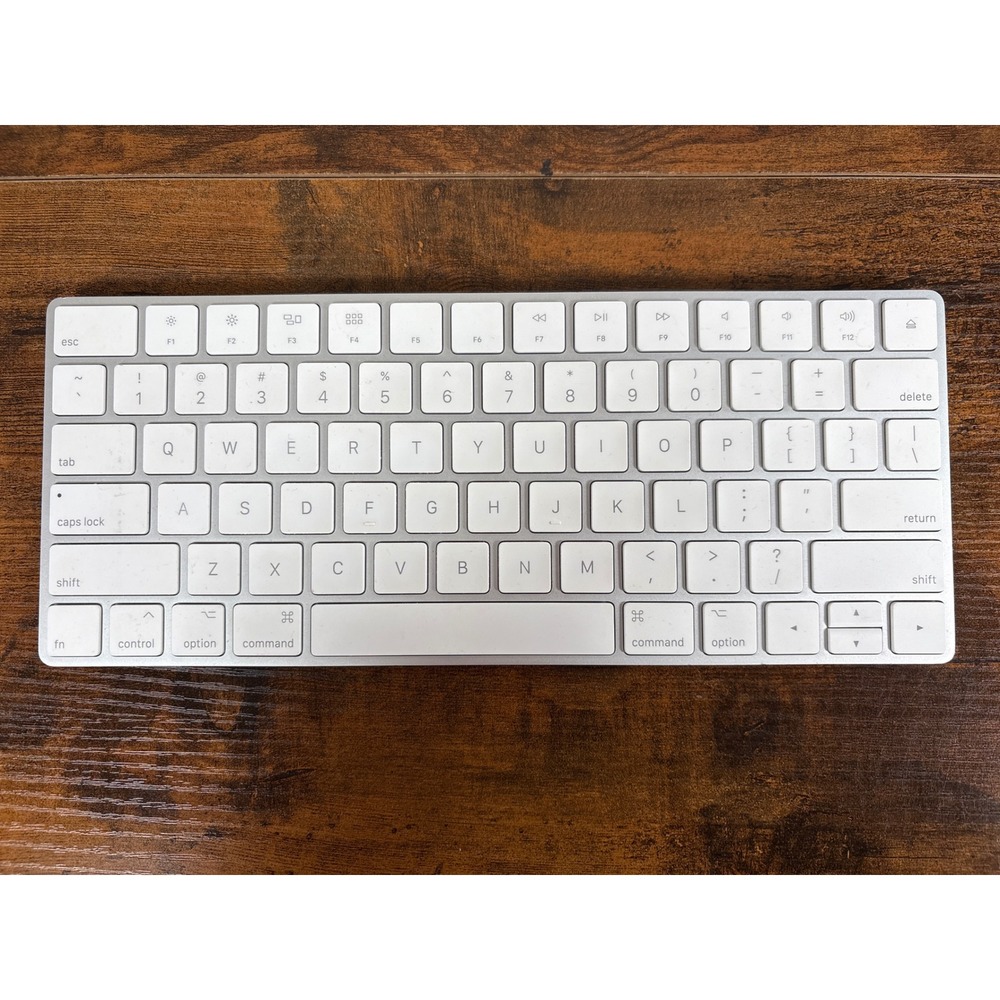Apple Magic Keyboard 2 Wireless Bluetooth Rechargeable Silver White A1644